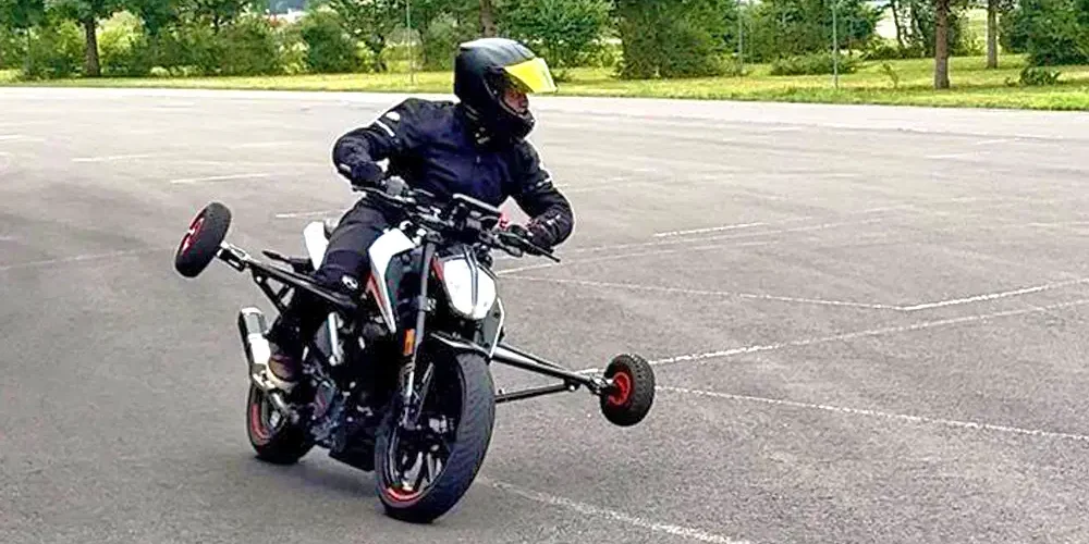 Fahrschule Daniel Gerber (Bern, Thun), Schräglagentraining Motorrad